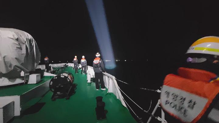 통영 두미도 인근 해상, 혼자 조업 나선 50대 선장 실종