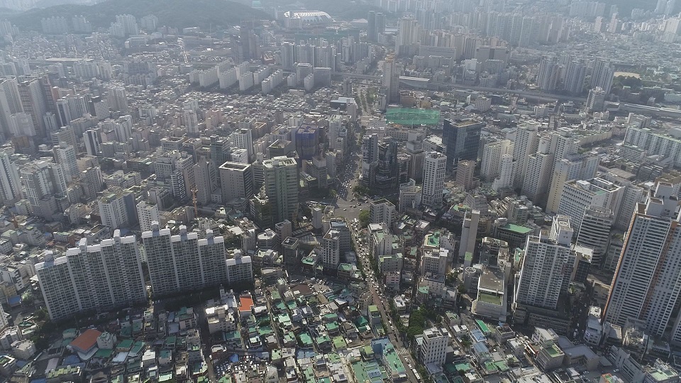 연제구, 오래된 간판 교체비 지원
