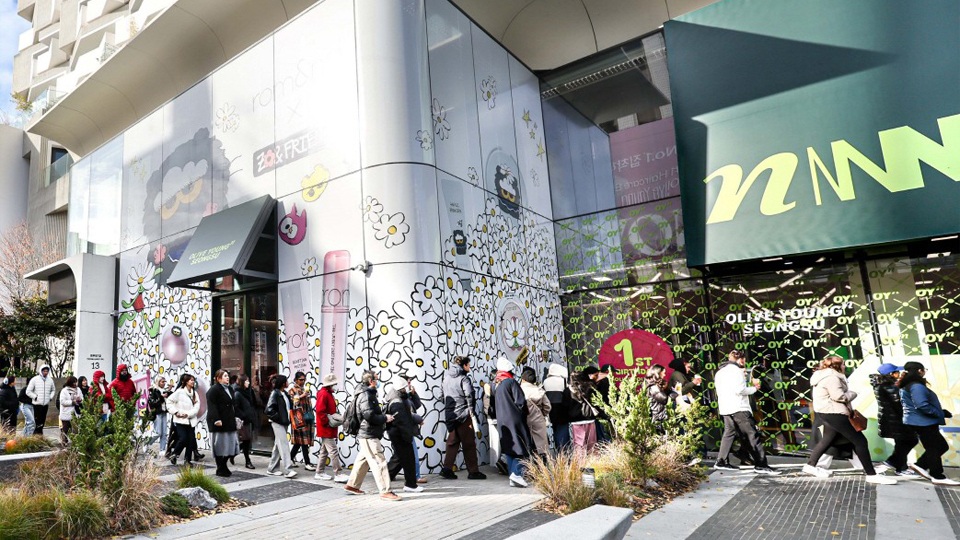 한국 여행 필수 코스 ‘올리브영’...외국인 누적 구매 금액 1조원 달성