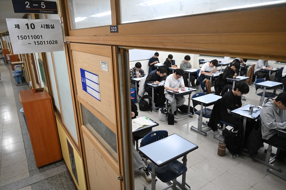 올해 수능 영어 1등급 비율 ‘역대 최저치’ 기록...평가원, 난이도 조절 ‘실패’