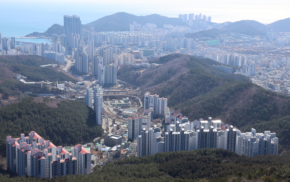 지역 아파트값 5주째 상승…부산·울산이 반등 주도