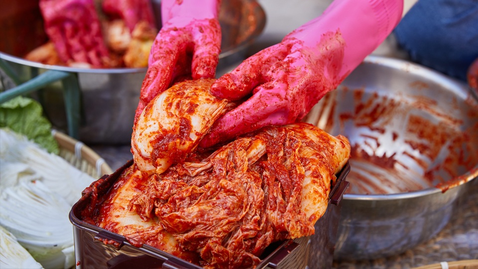 영국 가디언 “국산 김치, 값싼 중국산에 밀려 수입 증가”