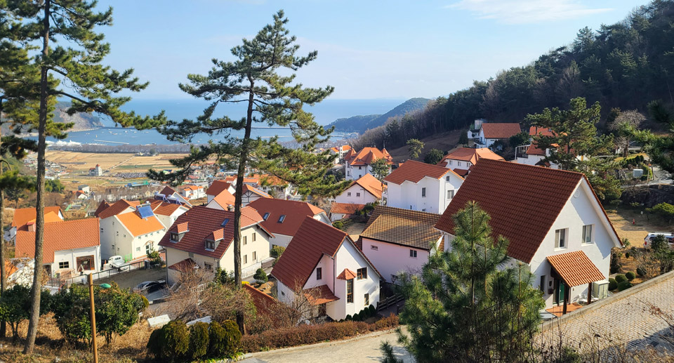 농어촌 인구감소 지역 여행하면 경비 50% 환급…‘지역사랑 휴가지원’ 시범사업