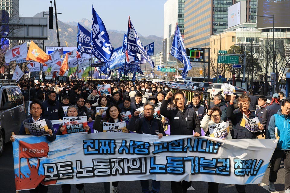 소속 외 근로자 감소세…‘노란봉투법’ 영향 주목