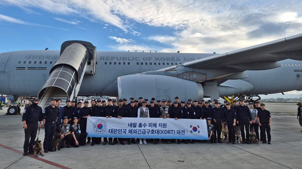 네팔 실종 한국인 9명 수색 확대…긴급구호대 44명 현지 도착