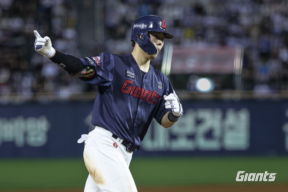 고승민 결승포 터졌다…롯데, NC 6-3 꺾고 3연패 탈출